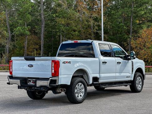 Used 2024 Ford F250 XLT image 8