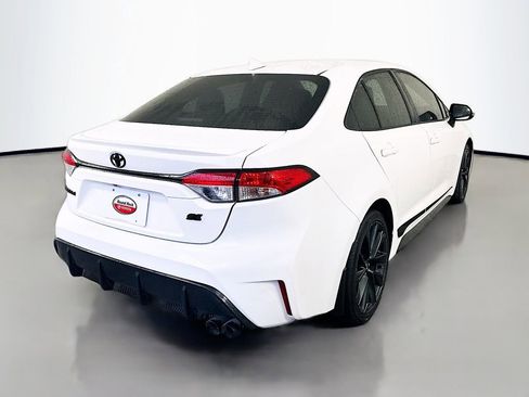 Used 2024 Toyota Corolla SE image 5