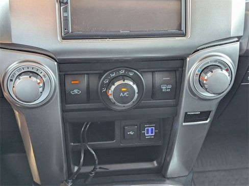 Used 2021 Toyota 4Runner SR5 Premium image 26