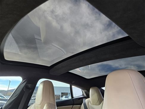 Used 2015 Tesla Model S P90D image 24