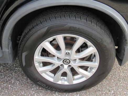 Used 2020 Nissan Rogue SV image 8