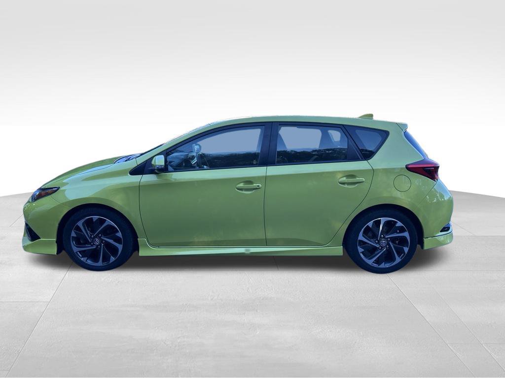 Used 2017 Toyota Corolla iM FWD image 2