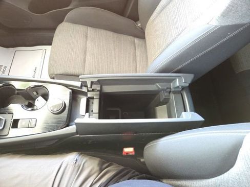 Used 2021 Nissan Rogue S AWD/4WD image 57