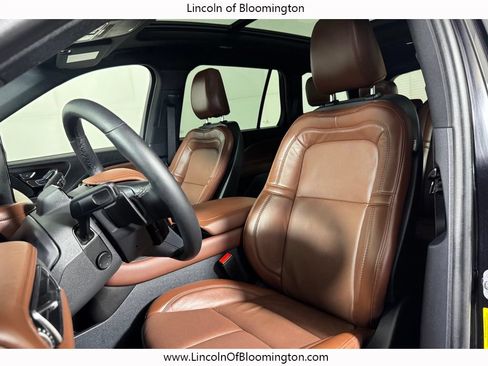 Certified 2025 Lincoln Aviator Reserve AWD/4WD image 18