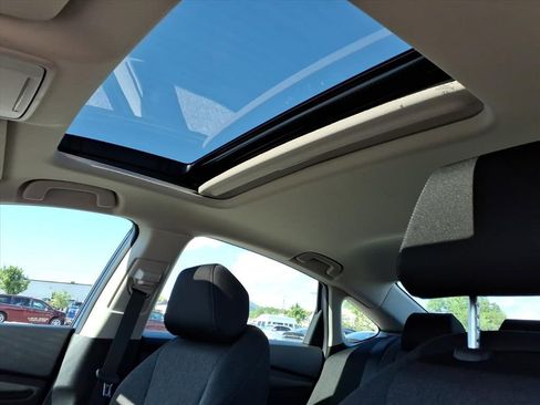 Used 2025 Honda Accord SE image 13