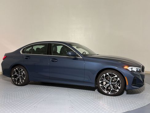 Used 2026 BMW 330i Sedan RWD image 7