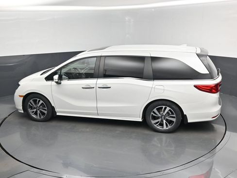 Used 2021 Honda Odyssey Touring image 14