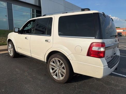 Used 2016 Ford Expedition Platinum RWD image 5