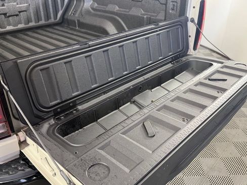 New 2026 Chevrolet Colorado ZR2 w/ Technology Package AWD/4WD image 16