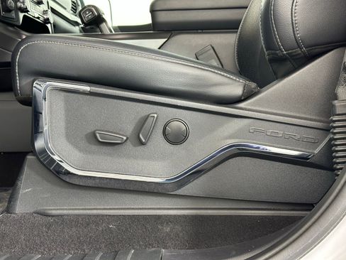 Used 2024 Ford F150 Lariat image 7