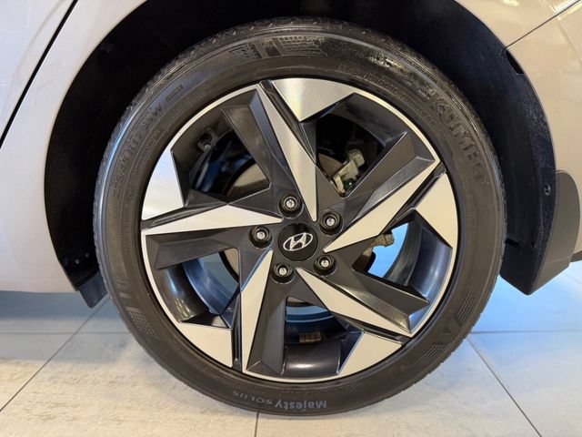 Used 2023 Hyundai Elantra SEL w/ Convenience Package FWD image 36