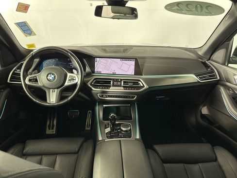 Used 2022 BMW X5 xDrive40i w/ M Sport Package AWD/4WD image 2