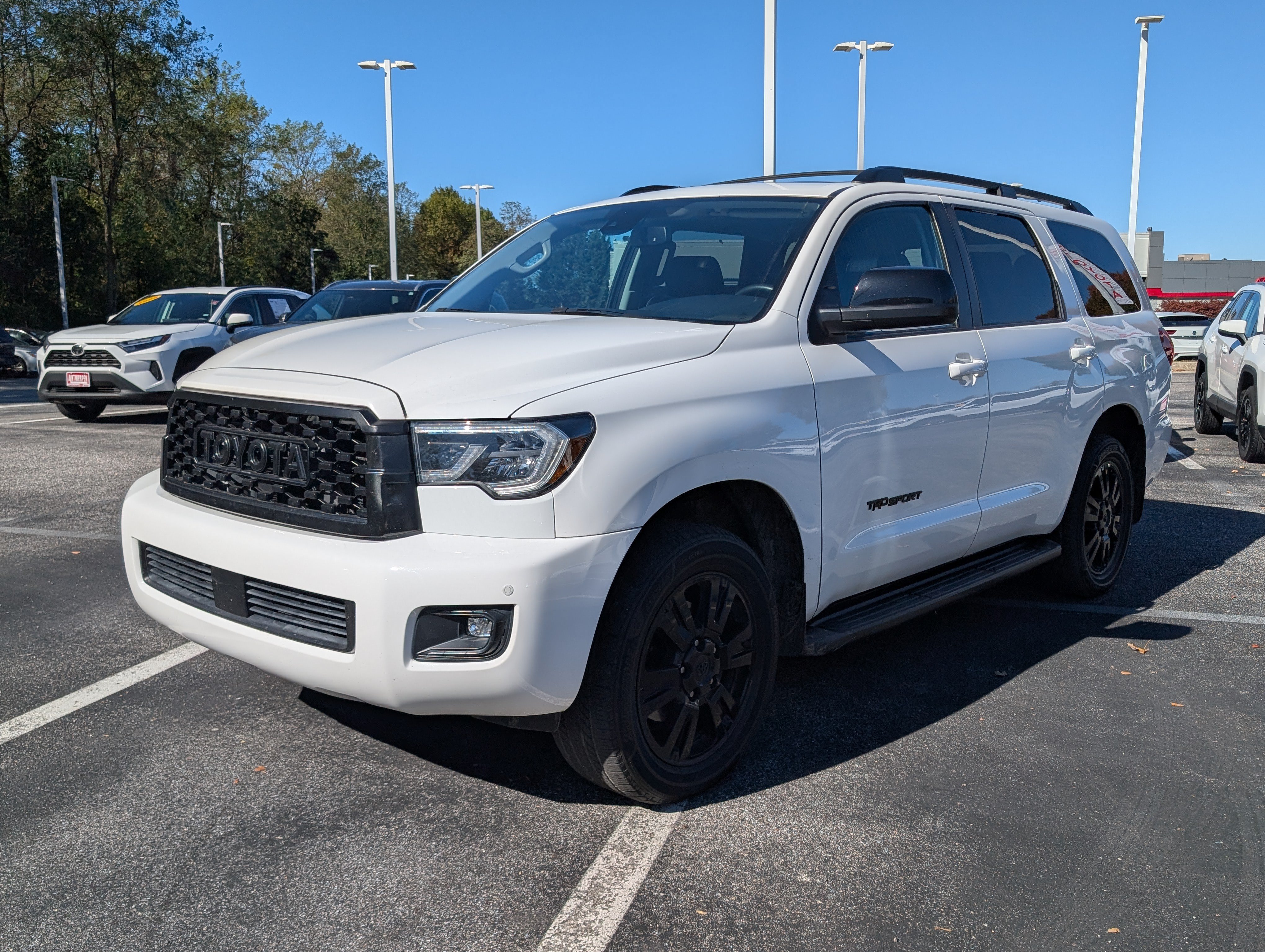 Used 2018 Toyota Sequoia TRD Sport AWD/4WD image 7