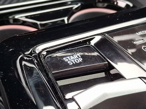 Certified 2025 BMW i5 xDrive40 w/ M Sport Package image 27