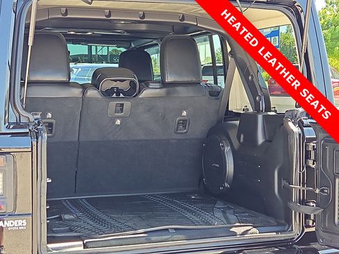 Used 2021 Jeep Wrangler Unlimited Sahara AWD/4WD image 9