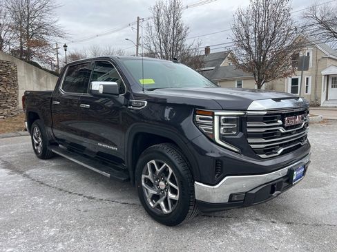 Used 2022 GMC Sierra 1500 SLT w/ SLT Premium Plus Package image 7
