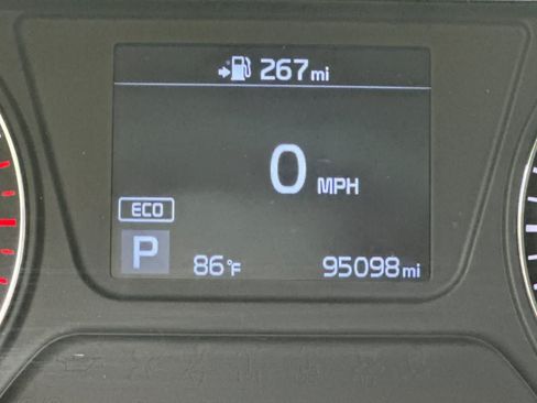 Used 2020 Kia Sorento LX FWD image 24