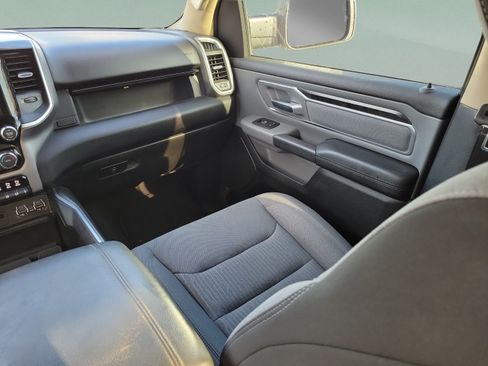 Used 2019 RAM 1500 Big Horn AWD/4WD image 10