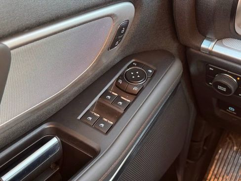 Certified 2025 Ford Expedition Active image 35