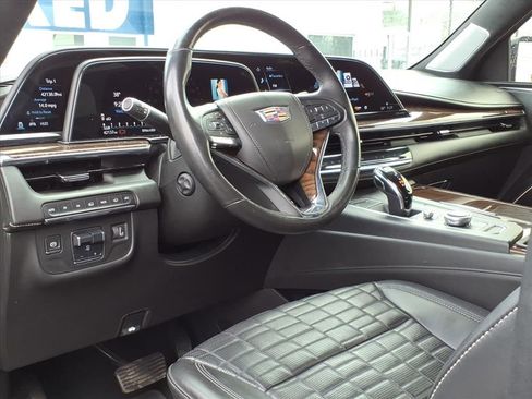 Used 2021 Cadillac Escalade Premium Luxury Platinum image 14