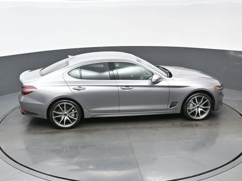 Certified 2024 Genesis G70 2.5T image 40