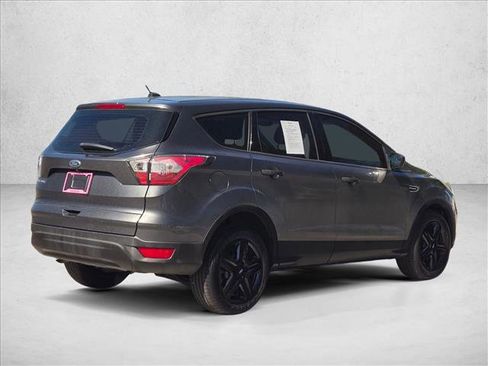 Used 2017 Ford Escape S image 5