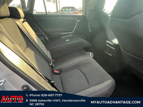 Used 2020 Toyota RAV4 LE image 22