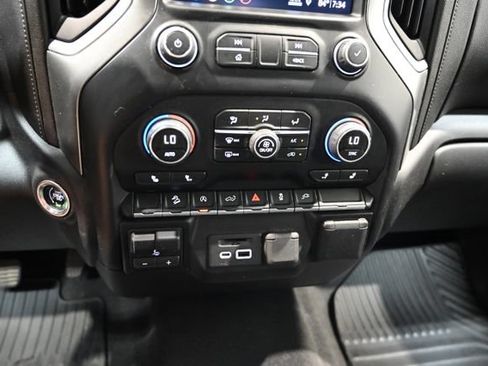 Used 2019 Chevrolet Silverado 1500 LT w/ All-Star Edition AWD/4WD image 18