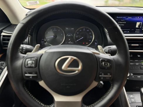 Used 2017 Lexus IS 300 AWD w/ Navigation System Package image 18