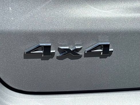 Used 2025 Jeep Compass Limited AWD/4WD image 5