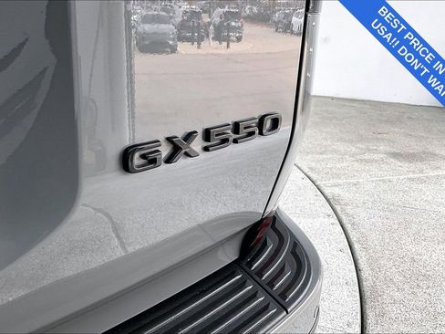Used 2025 Lexus GX 550 w/ Accessory Package (2T) image 42