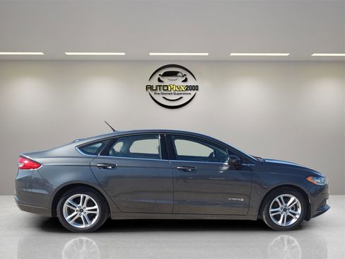 Used 2018 Ford Fusion S image 8