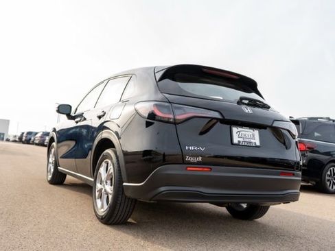 Used 2024 Honda HR-V LX image 5