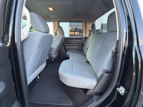 Used 2015 RAM 1500 Express AWD/4WD image 40
