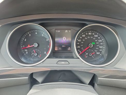Used 2018 Volkswagen Tiguan SEL image 33
