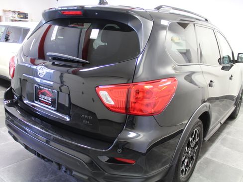 Used 2019 Nissan Pathfinder SL image 6