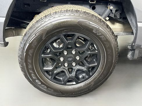 Used 2024 Ford F150 XLT w/ XLT Black Appearance Package image 32