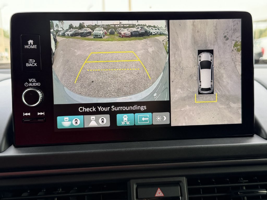 Certified 2025 Honda Pilot TrailSport image 20