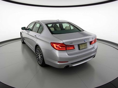 Used 2020 BMW 530i xDrive 530i xDrive w/ Premium Package image 5