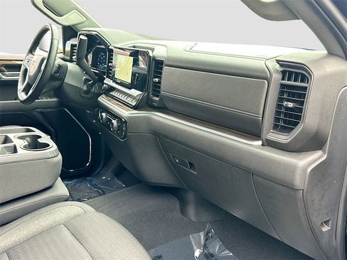 Used 2023 Chevrolet Silverado 1500 LT image 28