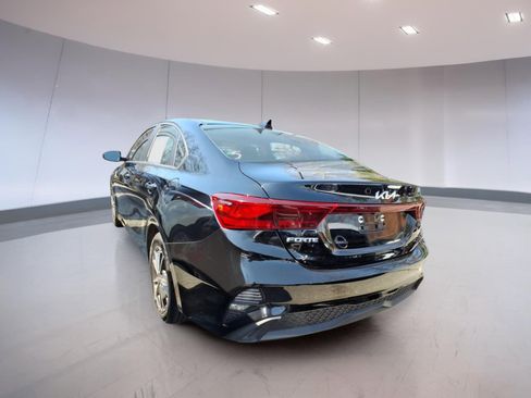 Used 2023 Kia Forte LXS w/ LXS Technology Package image 3