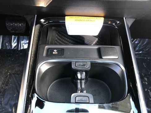 New 2026 Mercedes-Benz GLB 250 GLB 250 image 32