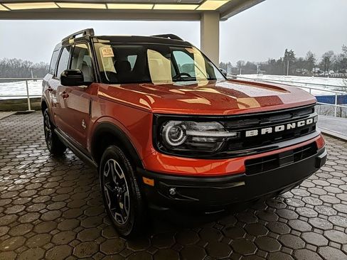 Certified 2024 Ford Bronco Sport Outer Banks w/ Tech Package AWD/4WD image 4