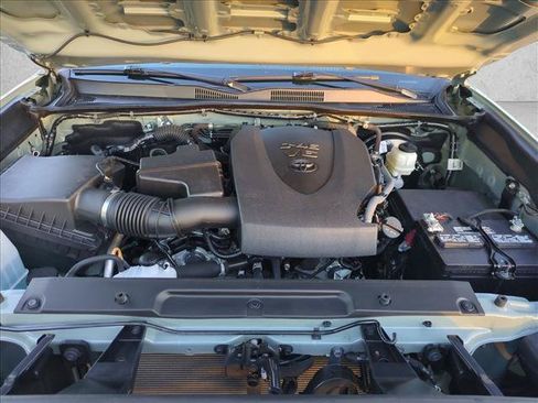 Used 2023 Toyota Tacoma TRD Sport AWD/4WD image 21