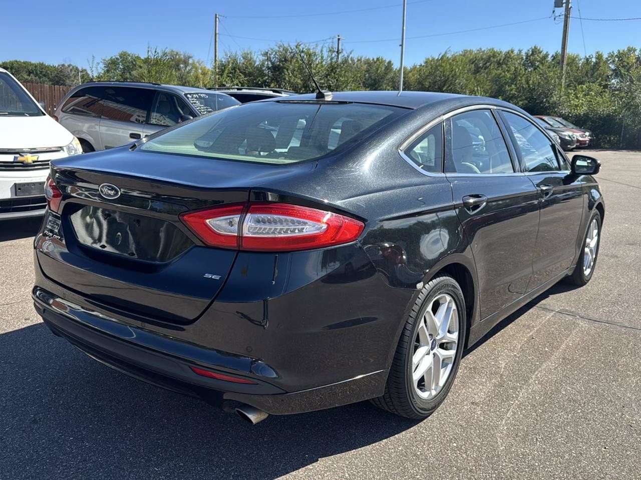 Used 2013 Ford Fusion SE FWD image 5
