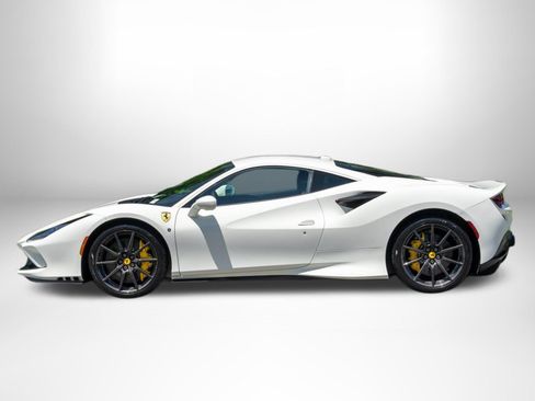 Used 2022 Ferrari F8 Tributo RWD image 3