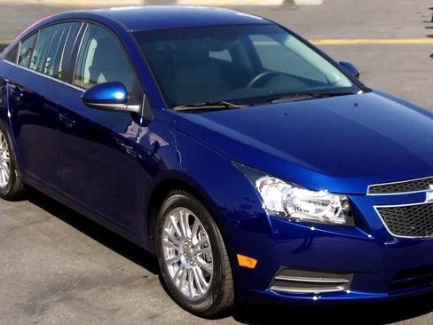 Used 2012 Chevrolet Cruze Eco FWD image 1