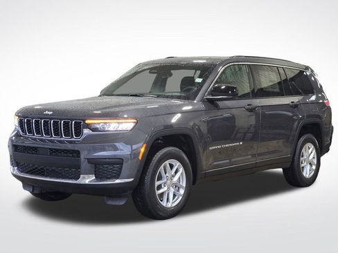 New 2025 Jeep Grand Cherokee L Laredo image 2