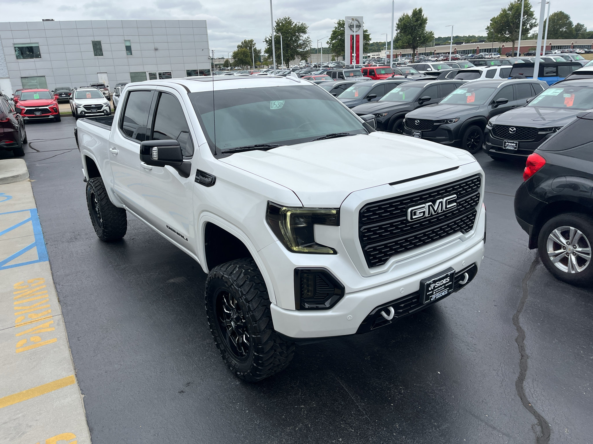 Used 2021 GMC Sierra 1500 Denali AWD/4WD image 7