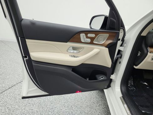 Used 2023 Mercedes-Benz GLE 450 4MATIC image 15